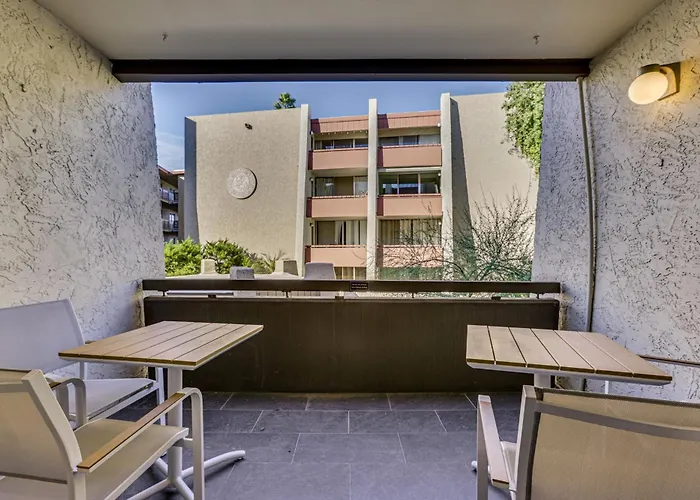 Renovated, Walkable! Old Town W/ Pool Access Holiday home *