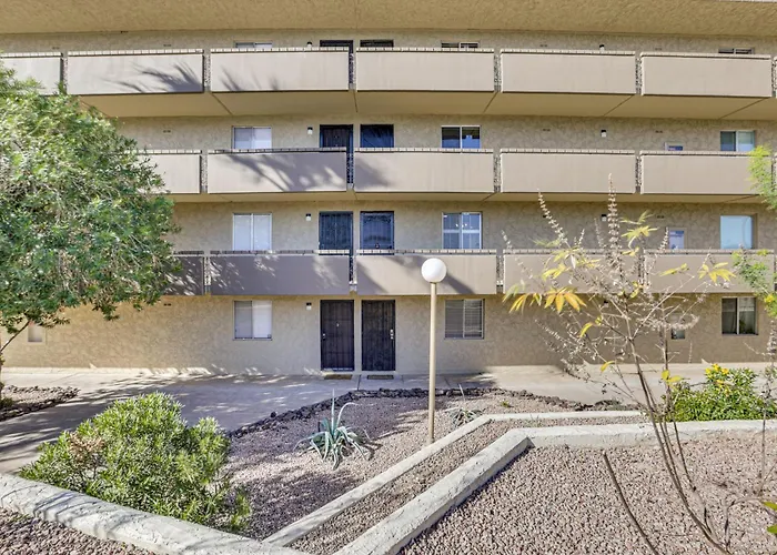 Holiday home Renovated, Walkable! Old Town W/ Pool Access Scottsdale