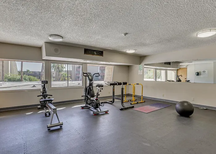 Renovated, Walkable! Old Town W/ Pool Access Holiday home