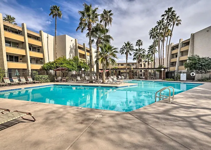 Renovated, Walkable! Old Town W/ Pool Access Holiday home Scottsdale